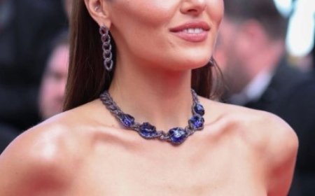 Hande Erçel Cannes'da Yine Büyüleyiciydi!