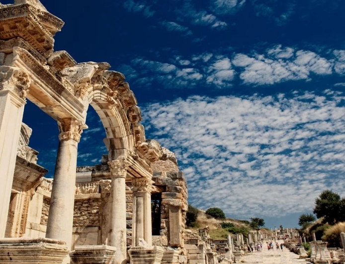 İzmir Efes,Tarihin ve Medeniyetin İzinde Antik Bir Yolculuk