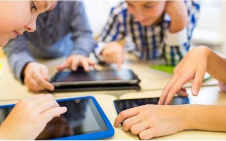 Çocuklar Dijital Dünyada Daha Fazla Zaman Geçiriyor